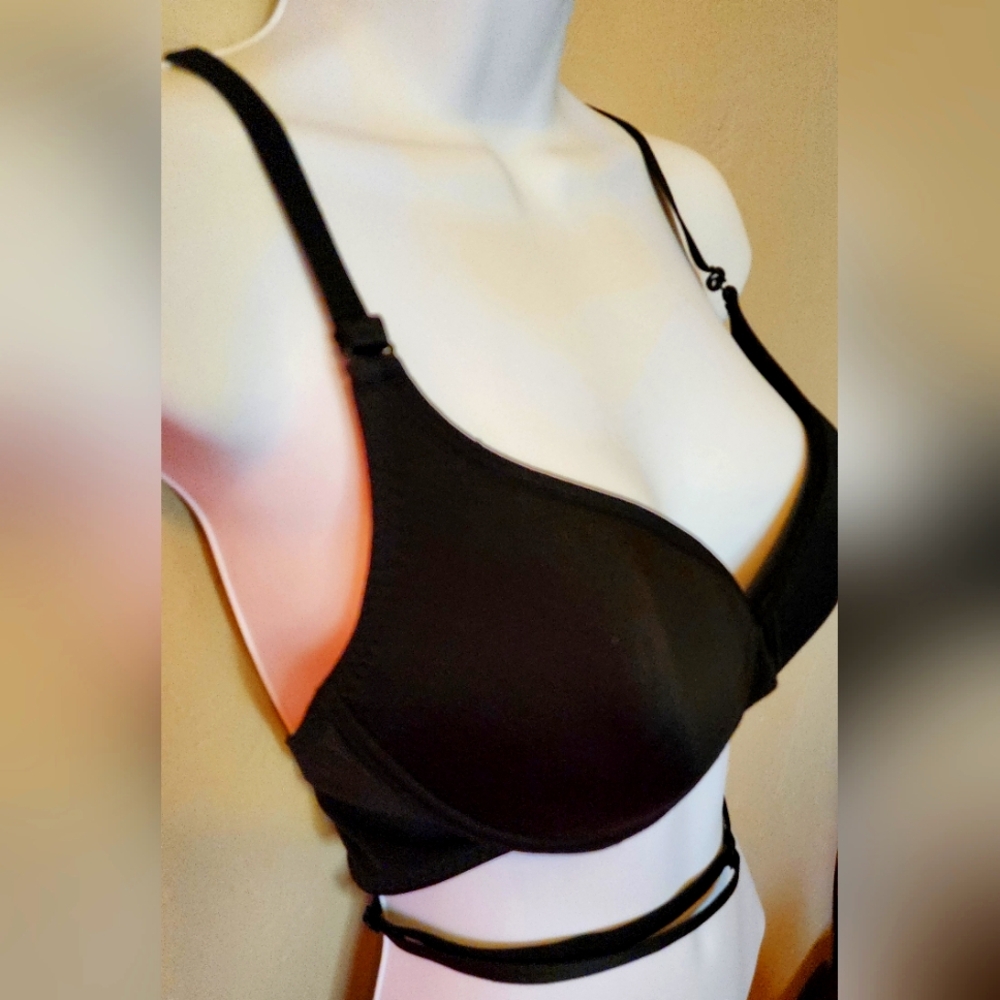 Sexy Fredricks Of Hollywood Deep Plunge Belly Strap 38 D Bra